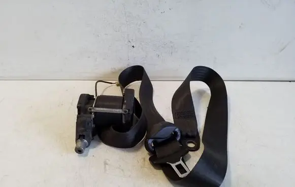 Iveco Daily 5th gen Front seatbelt 33021173