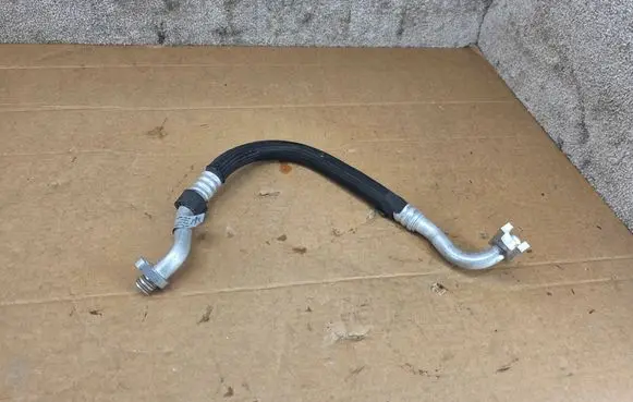 Maserati Grecale Air conditioning (A/C) pipe/hose 06701564360 670156436