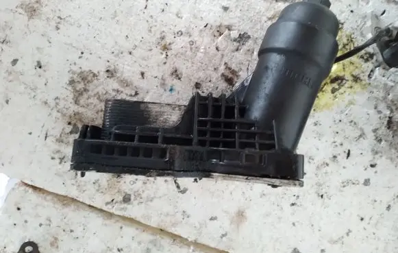 Toyota RAV 4 (XA40) Oil filter mounting bracket 8507626