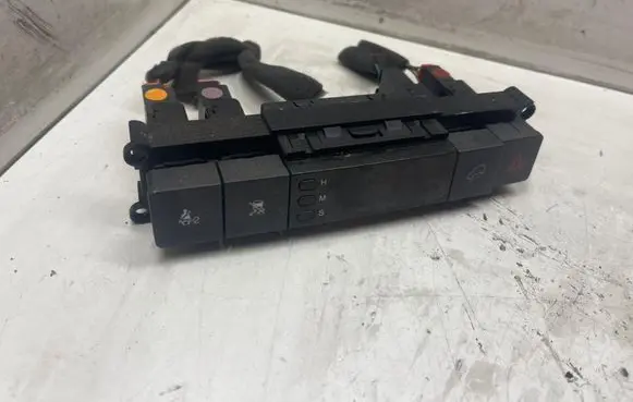Opel Antara Other switches/knobs/shifts 96628248