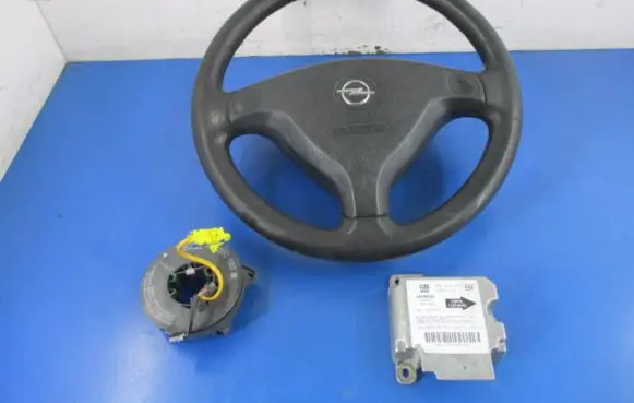 Opel Astra G Steering wheel