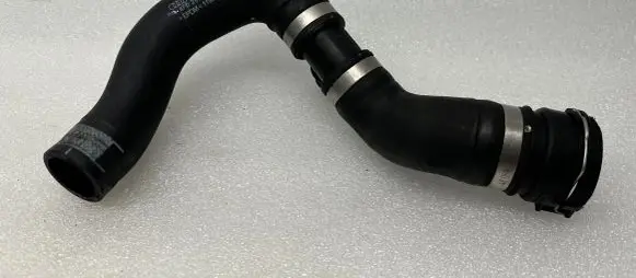 Audi A6 S6 C6 4F Engine coolant pipe/hose 4F0265356