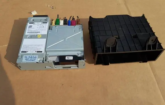 Audi e-tron MMI control unit 4KE035088A 4KE035088