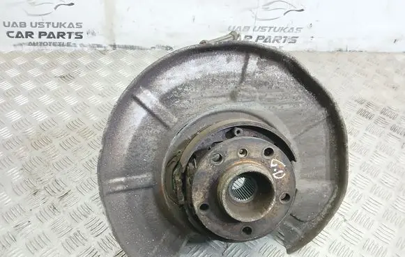 BMW 7 E65 E66 Rear wheel hub spindle/knuckle 
