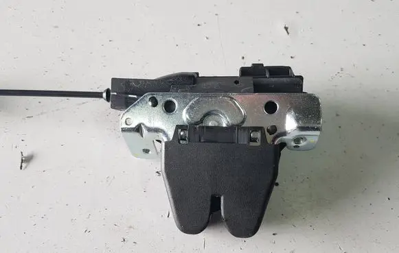 Mercedes-Benz C W205 Tailgate/trunk/boot lock/catch/latch A2047500485IAUTOPI A2047500485