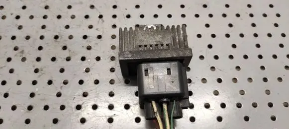 Renault Scenic I ABS relay 7700115672