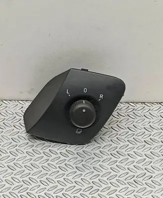 Seat Ibiza IV (6J,6P) Wing mirror switch 6J1959565 P037