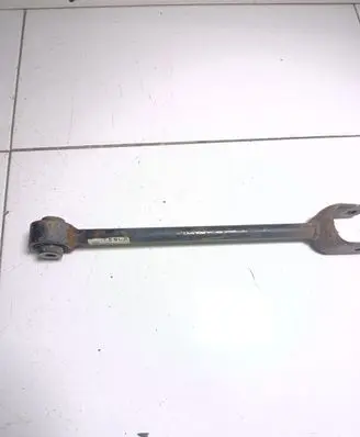 Rear control arm