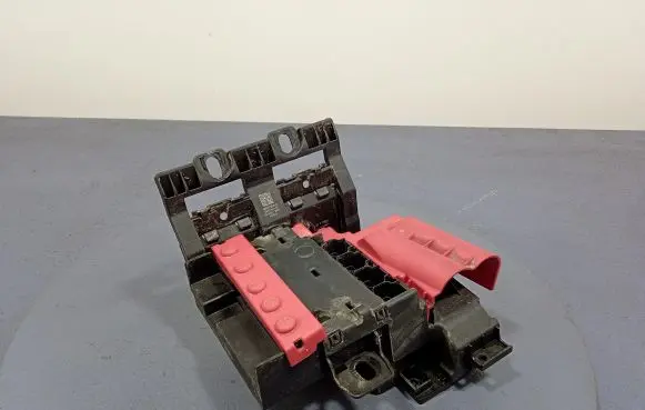 BMW X4 F26 Fuse box set 6817771