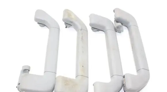 Volkswagen Touareg I A set of handles for the ceiling 7L0857608A