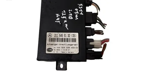 Mercedes-Benz E W211 Tow bar trailer control unit/module 2115455132 5DS00849301