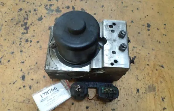 Toyota Avalon XX10 ABS Pump