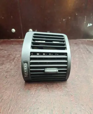 Audi A2 Dashboard side air vent grill/cover trim 8Z0820902