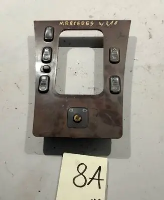 Mercedes-Benz E W210 Electric window control switch 2108200110