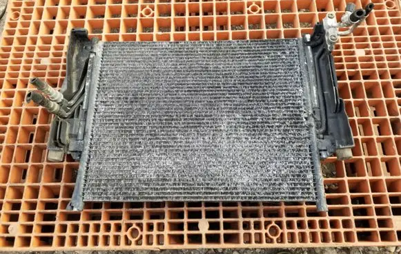 BMW 3 E46 A/C cooling radiator (condenser) 8377614 E3880 58572810