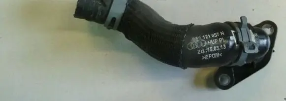 Audi A4 S4 B9 Engine coolant pipe/hose 059121057N