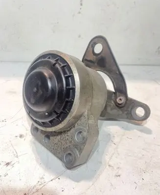 Volvo S60 Engine mount bracket G2553130 31262703 64259