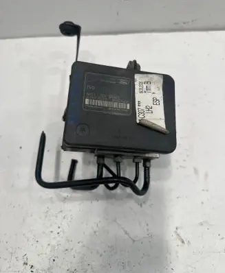 Ford Mondeo Mk III ABS Pump 10096001193 00402966D0 P036E06M98