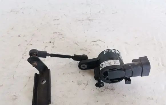 Dodge Durango Headlight/headlamp level sensor 68245332AB