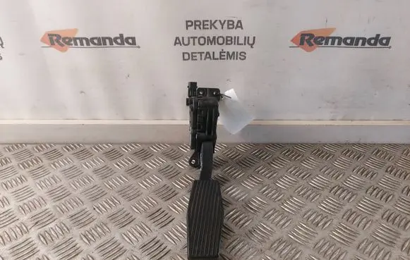 Saab 9-3 Ver2 Accelerator throttle pedal 9186724 00832200