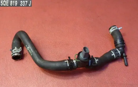 Volkswagen e-Golf Engine coolant pipe/hose 5QE819337J