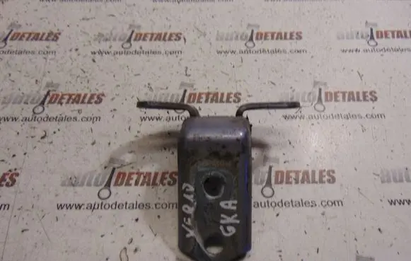 Toyota Verso Rear door lower hinge