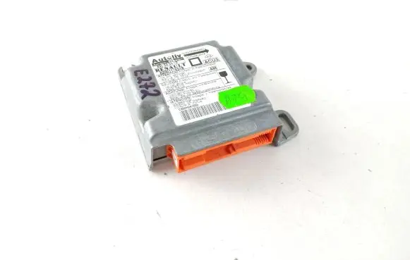 Renault Megane I Airbag control unit/module 8200117651B 600639400