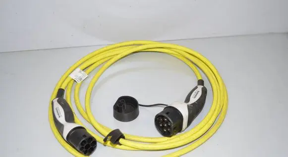 BMW i3 Electric car charging cable 7827899 61447827899 61445A0B427