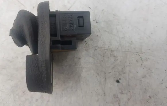 Nissan X-Trail T30 Front door sensor coupe NOCODE