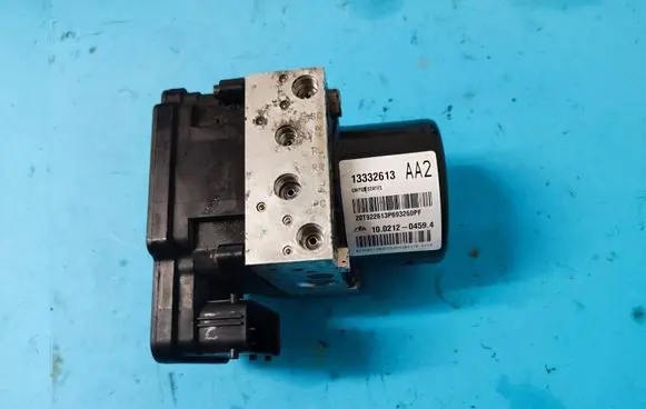 Opel Astra J ABS Pump 13332613 10021204594