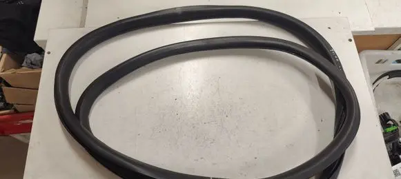 Front door rubber seal