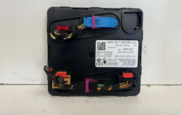 Audi A5 Central body control module 8W0907064A