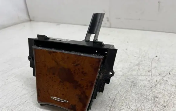Mercedes-Benz E W211 Glove box central console 2116800350
