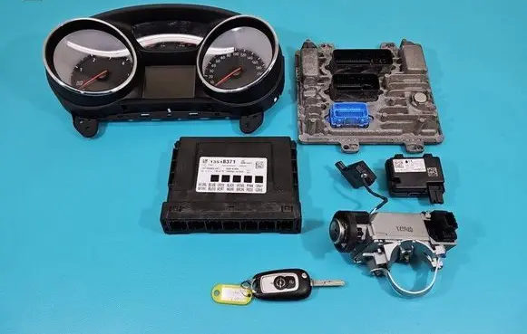 Opel Astra K Engine control unit/module ECU 55503869 IMPRK1464812