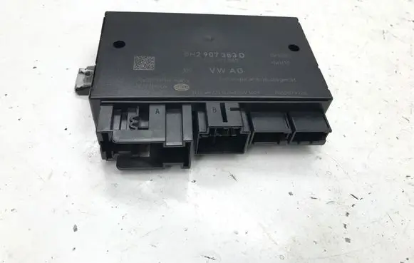 Volkswagen Tiguan Tow bar trailer control unit/module 5H2907383D 5H2907383