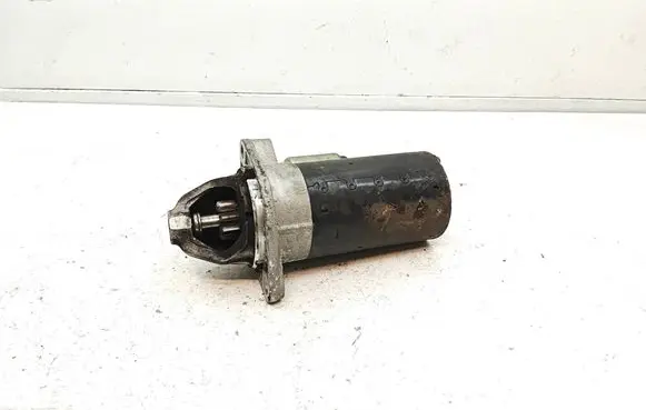 BMW 3 F30 F35 F31 Starter motor 7638194