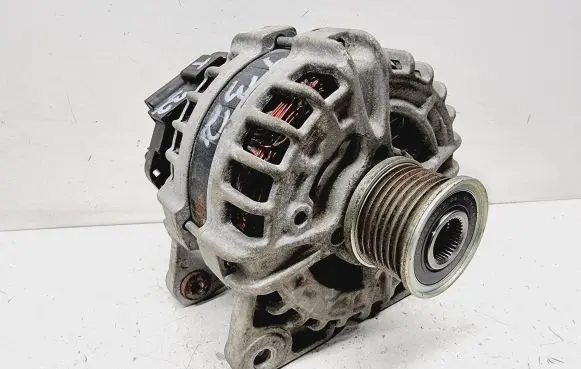 Nissan X-Trail T32 Generator/alternator 231004BE0A 231008633R 95519888