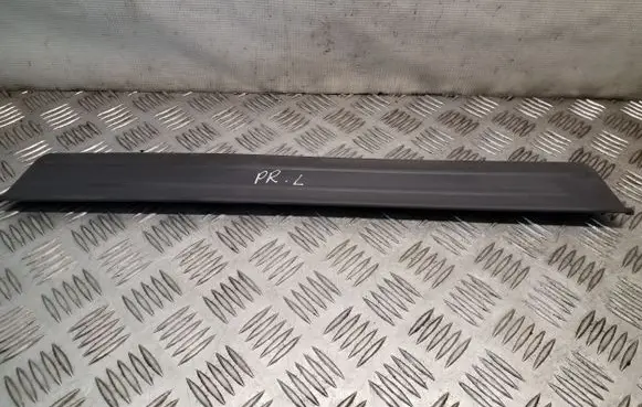 Hyundai Tucson JM Front sill trim cover 858732E000