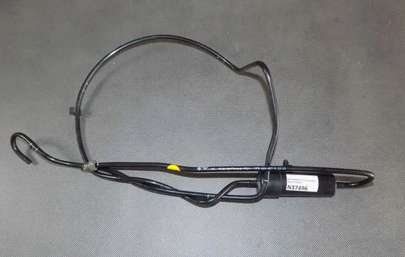 Volkswagen Touareg II Engine coolant pipe/hose 7P0616657A