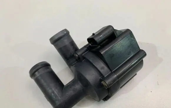 BMW 5 F10 F11 Electric auxiliary coolant/water pump 9230234