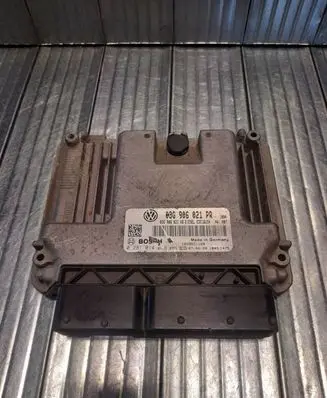 Volkswagen Cross Touran I Engine control unit/module 03G906021PR 0281014066