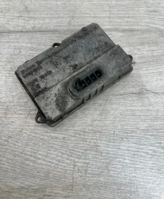 Mercedes-Benz E W211 Headlight ballast module Xenon 5DV00829000 31540103813140