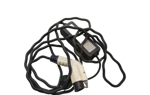 Nissan Leaf I (ZE0) Electric car charging cable 29693NA1B 73358482 AC100V250V