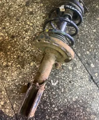 Renault Megane III Front shock absorber/damper