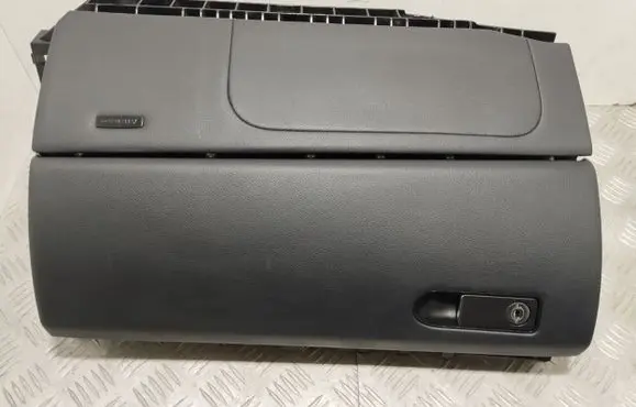 Mercedes-Benz CLS C218 X218 Glove box set A2186800291A