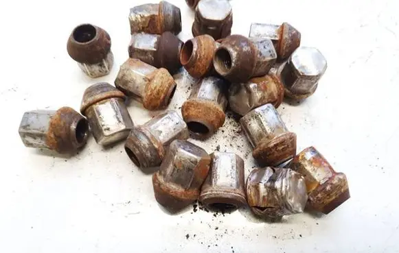 Honda FR-V Nuts/bolts 