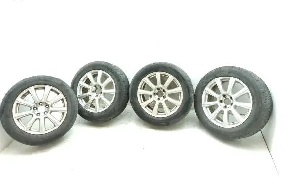Chrysler 300 - 300C R18 alloy rim 82209396