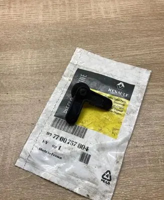 Renault 19 Front door lock 7700757804