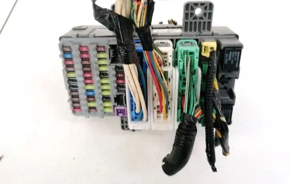 Honda Civic Fuse box set 2RN0MR6X 37872RN