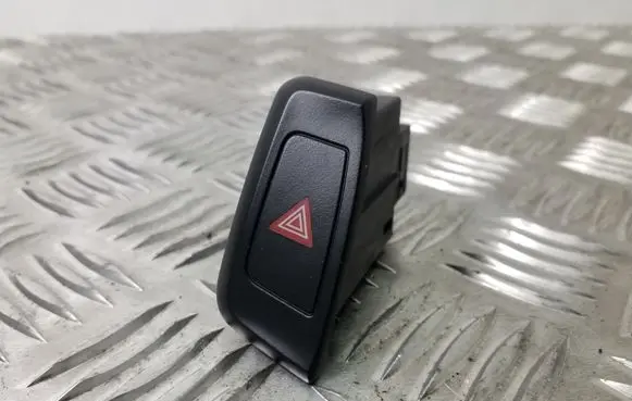 Audi A5 8T 8F Hazard warning light relay 8K1941509
